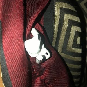 AirPods Pro’s (No Charging Case)